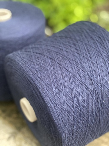 Пряжа в бобинах LANECARDATE color 879 blu