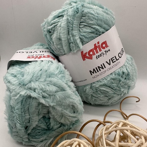 Пряжа Katia Mini velour 104