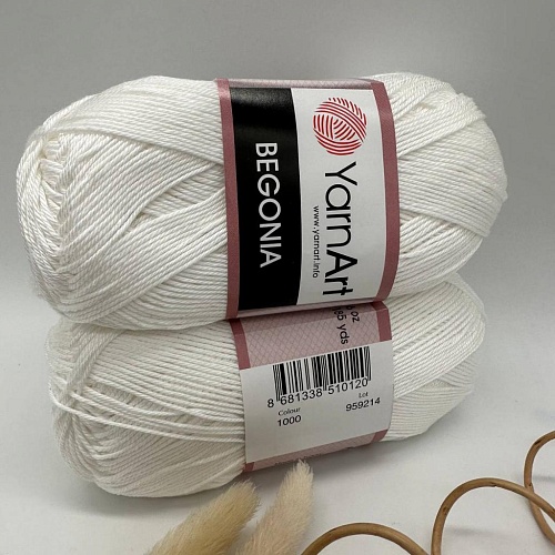 Пряжа YarnArt Begonia 1000